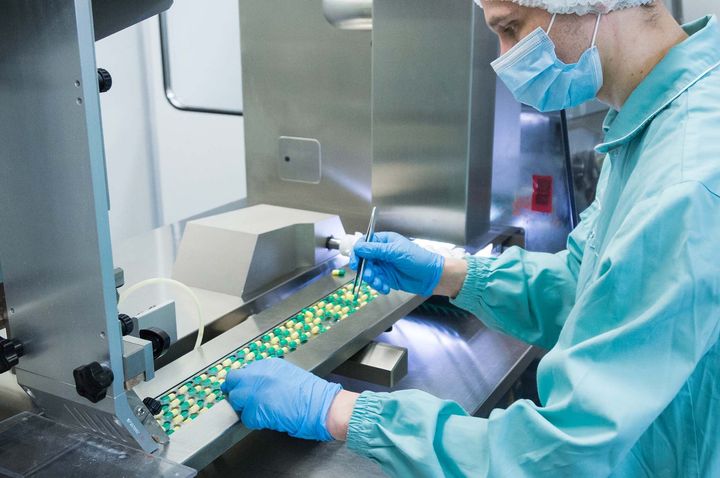Pharma Contract Manufacturing: Benefits, Process, and Industry Trends