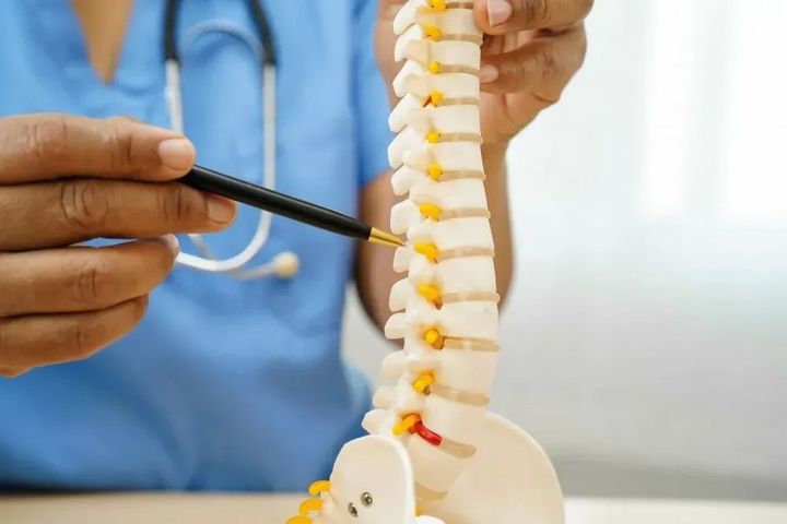 Explore Spinal Stenosis Treatments: Insights Into Non-Surgical and Surgical Care